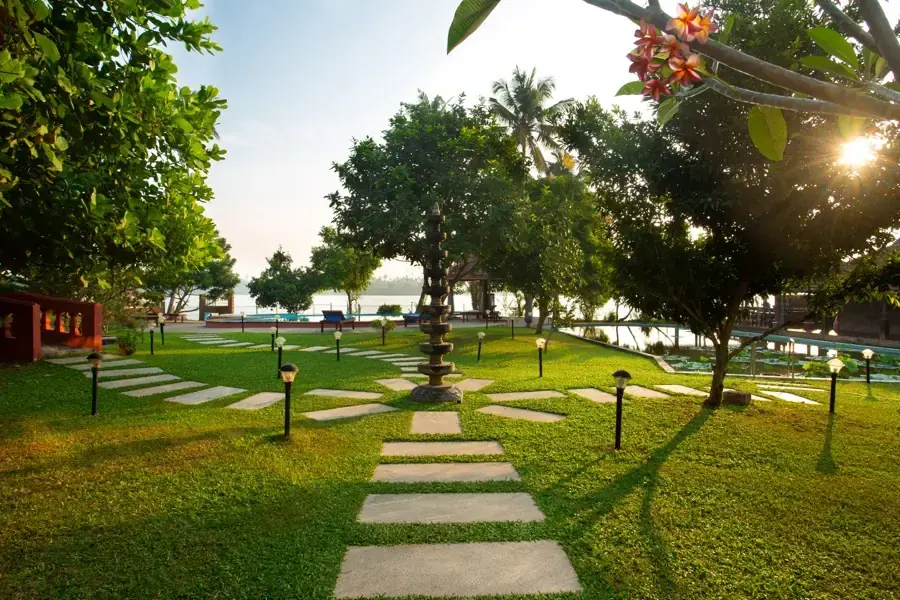 Akanta Cherai - Garden